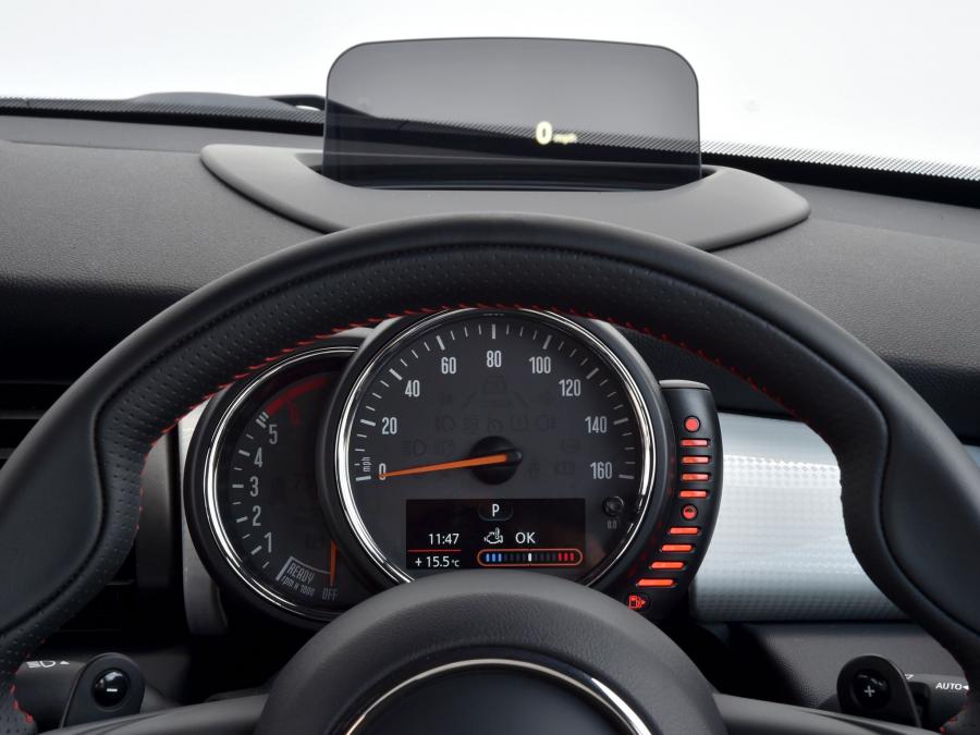  Mini Cooper SD 5-Door 2014 года  (UK) (фото 13 из 35)